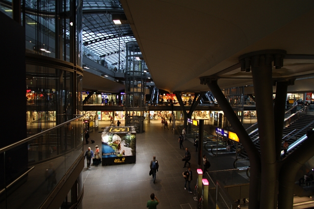 203 Hauptbahnhof.JPG
